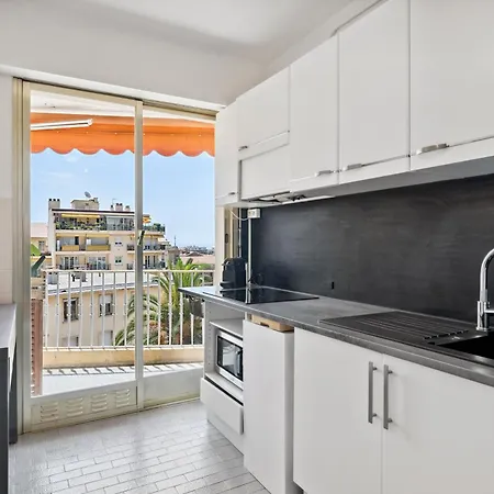 Apartamento Spacieux 2p Design, Proche Gare, Tennis Et Plages