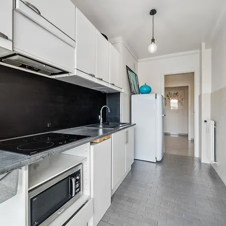 Apartment Spacieux 2p Design, Proche Gare, Tennis Et Plages *