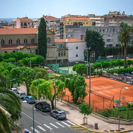 Spacieux 2p Design, Proche Gare, Tennis Et Plages * Μεντόν