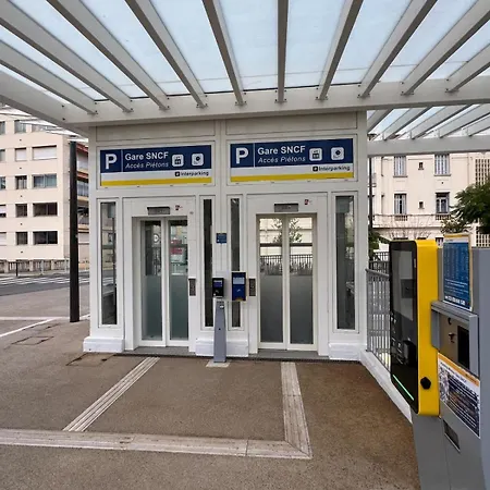 Spacieux 2p Design, Proche Gare, Tennis Et Plages Διαμέρισμα *